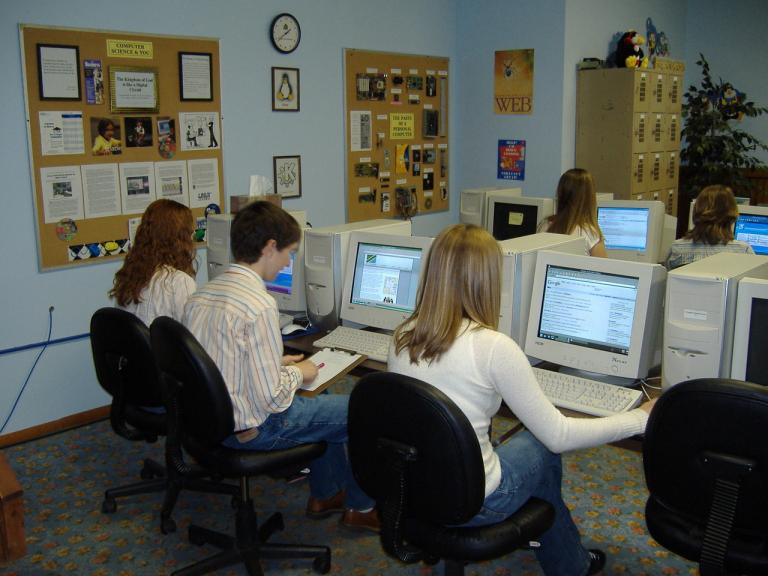 Systematic Review of SRL in MOOCs